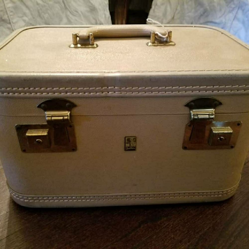 Vintage Belber camel trancase w/mirror
